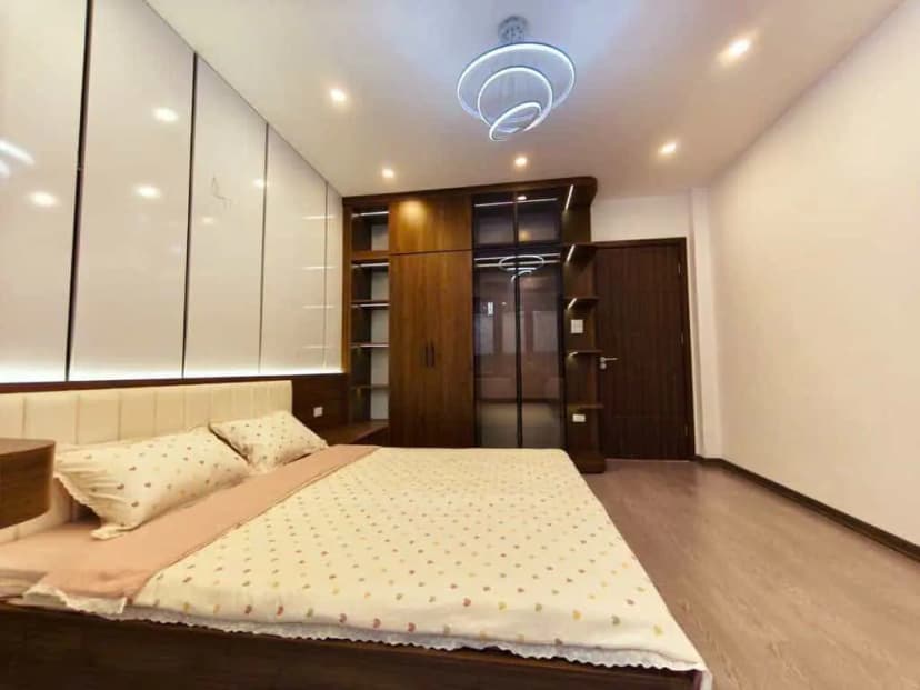 Tôi Cần b.á.n  căn nhà Trần Đại Nghĩa-Đại La -Đồng Tâm_ Hai Bà Trưng-DT 34m2x5T full nội thất
