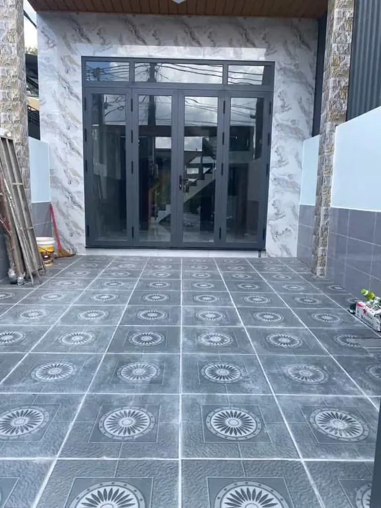 Main-Nhà 1 trệt 2 lầu khu dân cư Phú Hòa_ NTMK _ 4pn_ 4wc_ 2 phòng master Giá Chỉ 4ty190 TL  Hướng nam, K-1