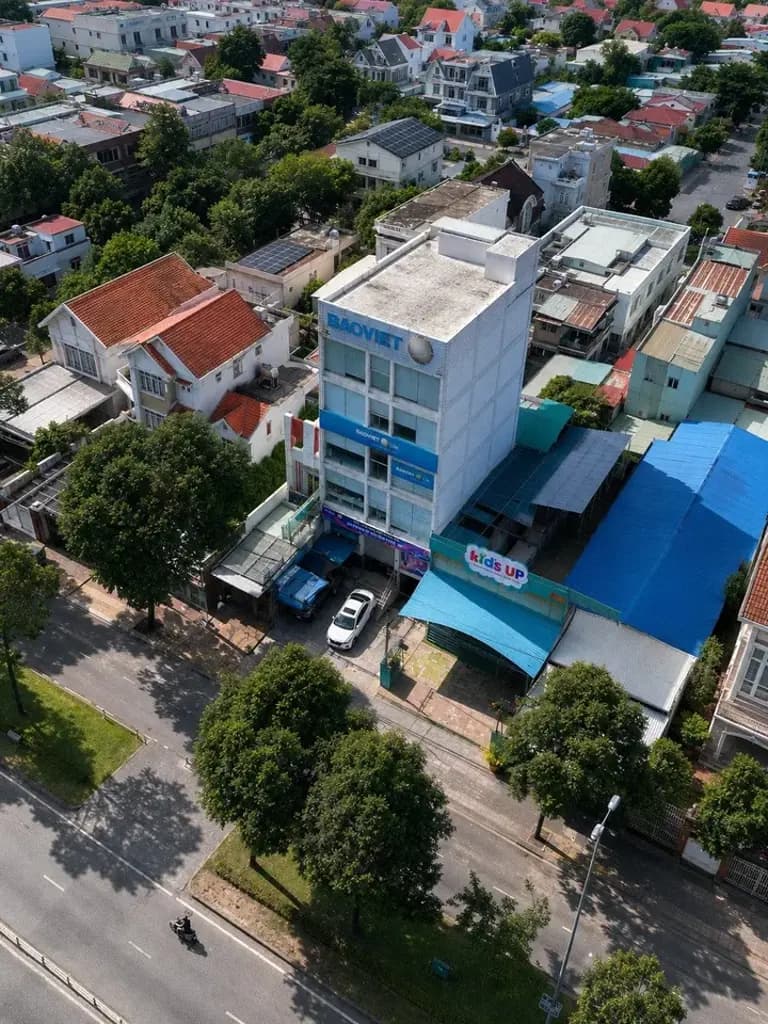 Main-CHO THUÊ TOÀ NHÀ VỊ TRÍ SIÊU ĐẸP - CÓ THANG MÁY - MẶT TIỀN ĐƯỜNG VÕ VĂN KIỆT CẦN THƠ-3