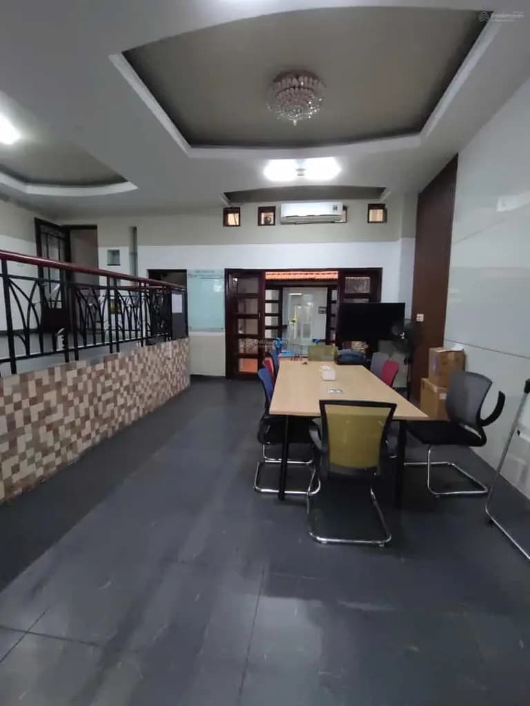 Main-Biệt thự Q.10_Giá Rẻ (Hầm + 4 tầng+Thang máy)Gía: 158tr/m2-1