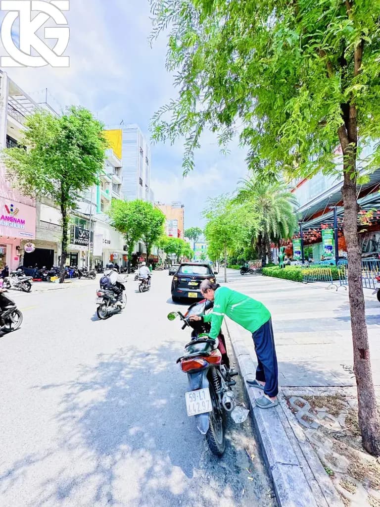 Main-❇️❇️ Cho Thuê Nhà Mặt Tiền: 678 Sư Vạn Hạnh - Quận 10 - 4x17m, 6 tầng-2