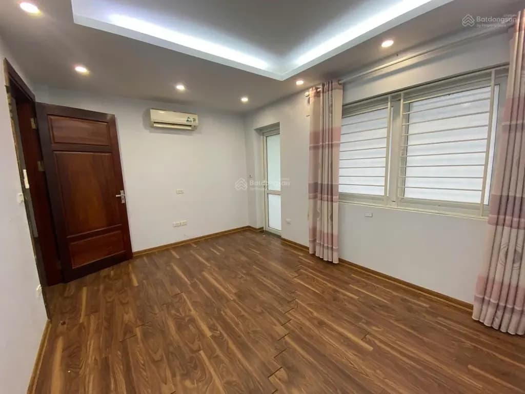 Main-CHO THUÊ BIỆT THỰ NGUYỄN VĂN LỘC 130M X 3 TẦNG THÔNG SÀN 35 TRIỆU LH 0333846866 0963989690-8