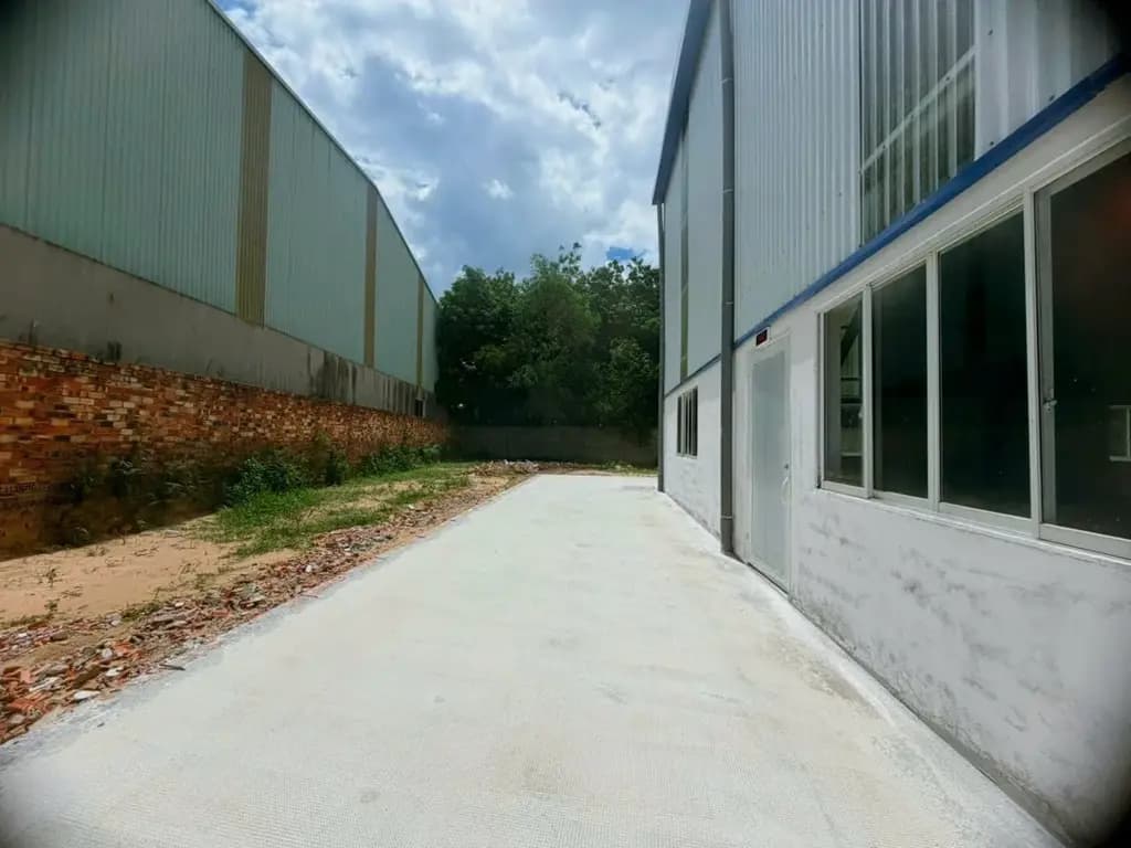 Main-Cho thuê Kho, nhà xưởng 2000m2 giá 180 triệu tại - Xã Hội Nghĩa Thị xã Tân Uyên Bình Dương-2