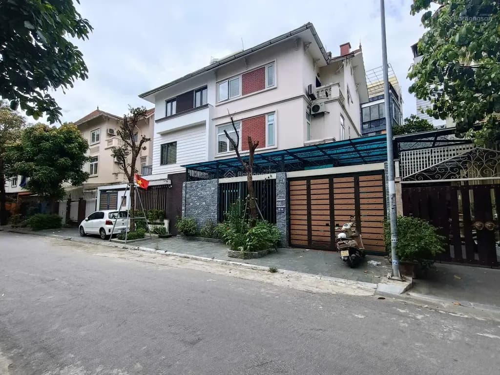 Main-CHO THUÊ BIỆT THỰ NGUYỄN VĂN LỘC 130M X 3 TẦNG THÔNG SÀN 35 TRIỆU LH 0333846866 0963989690-1