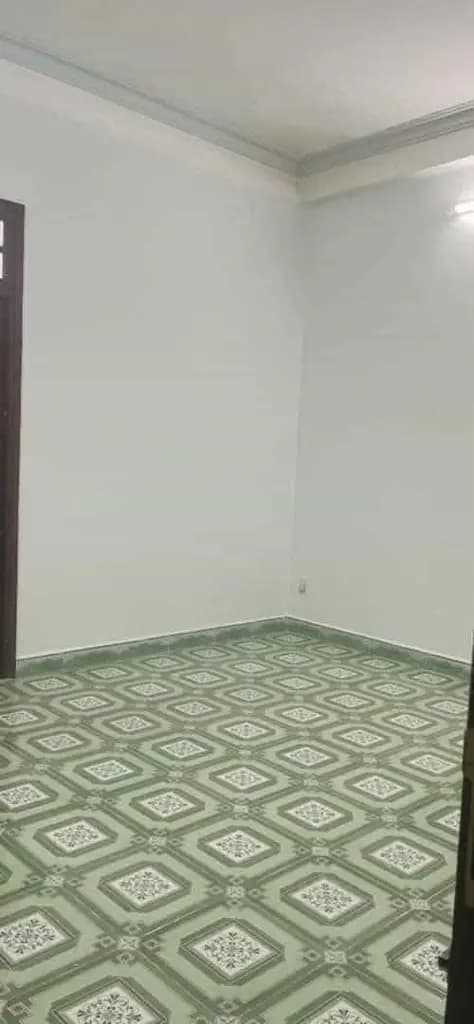 Main-MẶT TIỀN KINH DOANH 2 LẦU 5M x 20M TRỆT TRỐNG SUỐT GIÁ 24TR-3