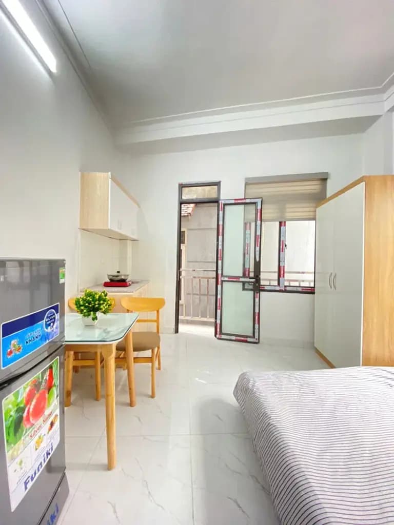 Main-Cho Thuê Ccmn 24m thoáng sáng Full đồ đẹp Ngõ 281 Trần Khát Trân, HBT-0