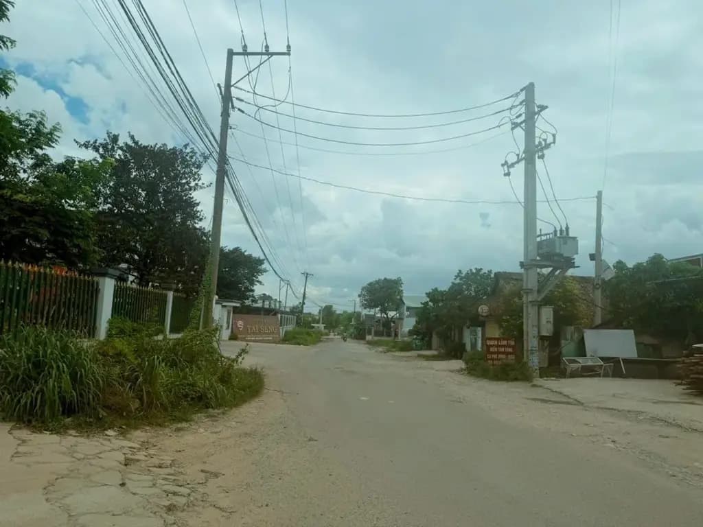 Main-Cho thuê Kho, nhà xưởng 2000m2 giá 180 triệu tại - Xã Hội Nghĩa Thị xã Tân Uyên Bình Dương-3