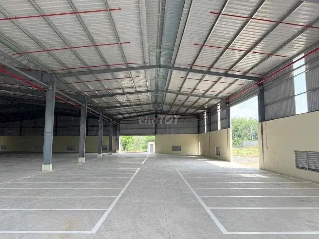 Main-XƯỞNG CHO THUÊ TÂN UYÊN Diện Tích Khuôn Viên 5.200m2 Diện Tích Nhà Xưở-0