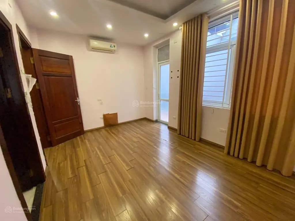Main-CHO THUÊ BIỆT THỰ NGUYỄN VĂN LỘC 130M X 3 TẦNG THÔNG SÀN 35 TRIỆU LH 0333846866 0963989690-2
