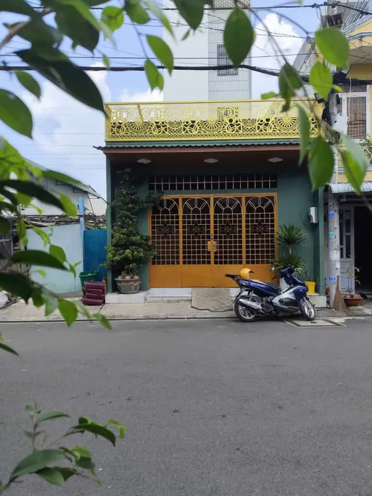 Bán nhà phường Trung Mỹ Tây, mặt tiền Nguyễn Cự Vọng, KT 5x12m nhà cấp bốn, giá 4,050 Tỷ