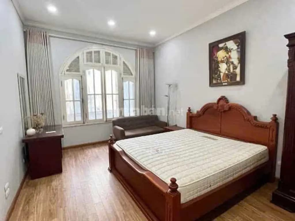 Main-CHÍNH CHỦ CHO THUÊ CĂN HỘ DỊCH VỤ FULL NỘI THẤT TẠI NGÕ 135 ĐỘI CẤN - BA ĐÌNH - HÀ NỘI-2
