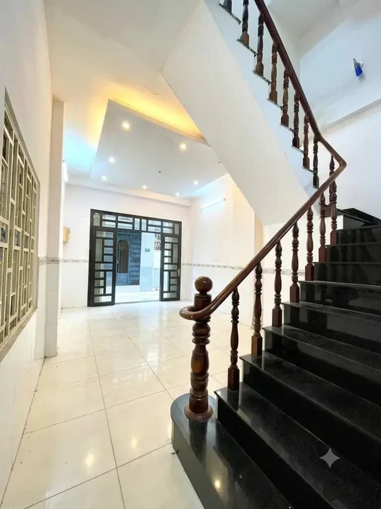 Main-Bán Nhà 42m2 - 3 lầu - nhỉnh 5 tỷ hẻm ga bác ngay Võ Duy Ninh-6