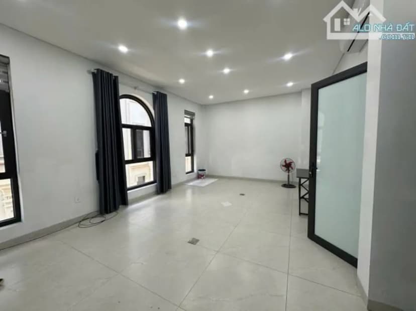 Cho thuê văn phòng Him Lam, 30 m2, phù hợp làm văn phòng đại diện