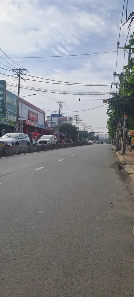 Bán nhà 173m² full thổ cư ngang 8m giá 24.5 tỷ tại Đường Phan Văn Hớn, Đông Hưng Thuận
