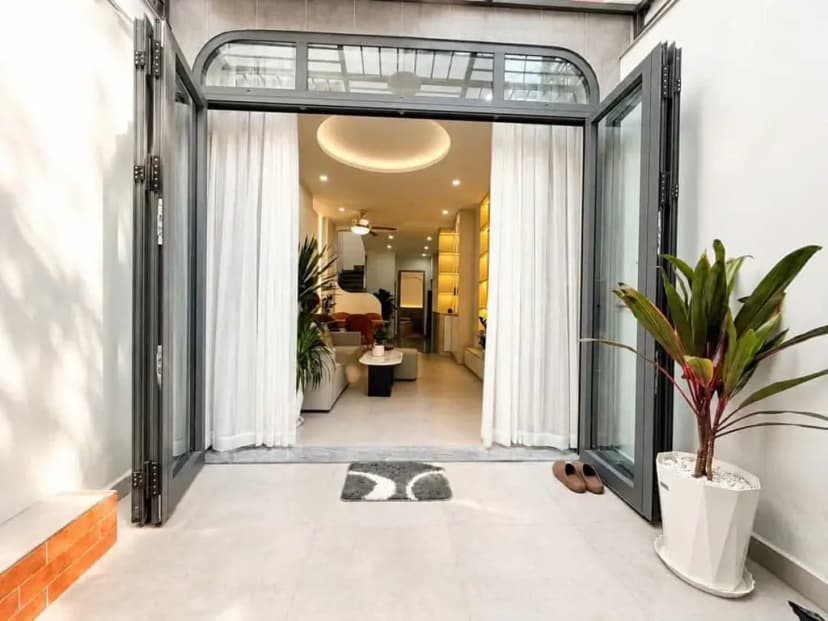 NHÀ ĐẸP GẦN 50M² – NGUYỄN CÔNG TRỨ, BÌNH THẠNH – 2 TẦNG - 3PN, 2WC