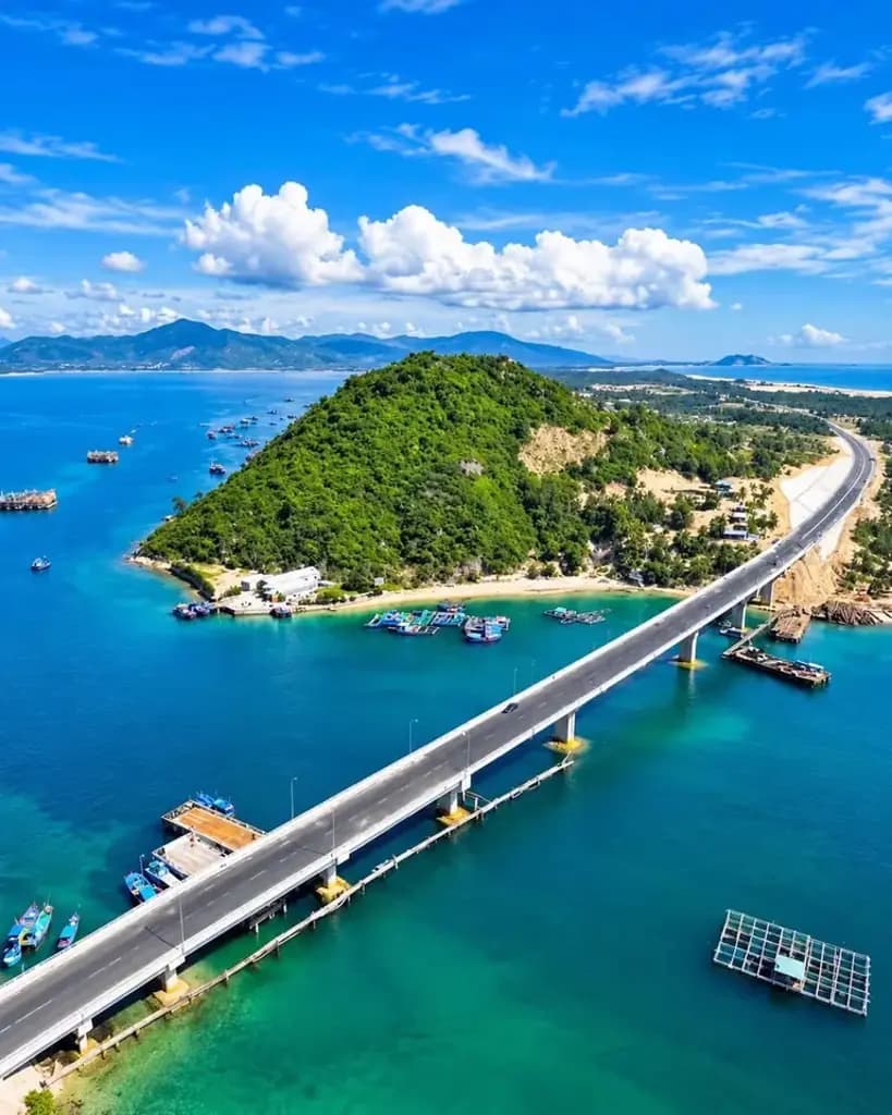 MUỐN TÌM HIỂU NHÀ ĐẤT HOÀI HẢI – ANH CHỊ CÓ THỂ THEO DÕI KÊNH CỦA EM