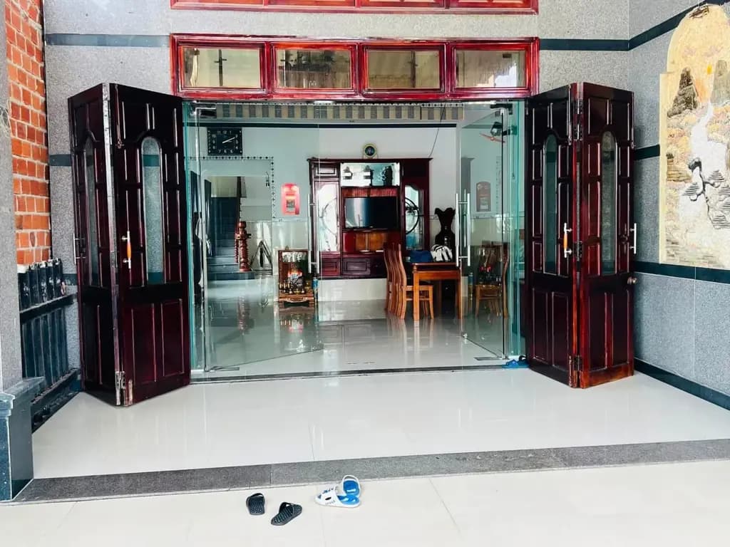 Main-🔥 CĂN NHÀ ''ĐẸP'' NGAY TRỤC ĐƯỜNG CHÍNH HOÀI HẢI – SÂN SAU GIÁP SÔNG CỰC CHILL! 🌿🏡-2