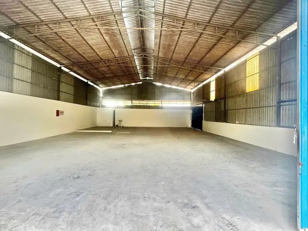 CHO THUÊ KHO + BÃI MẶT TIỀN TRẦN VĨNH KIẾT – THOẢI MÁI 325M² CHỈ 14 TR/THÁNG