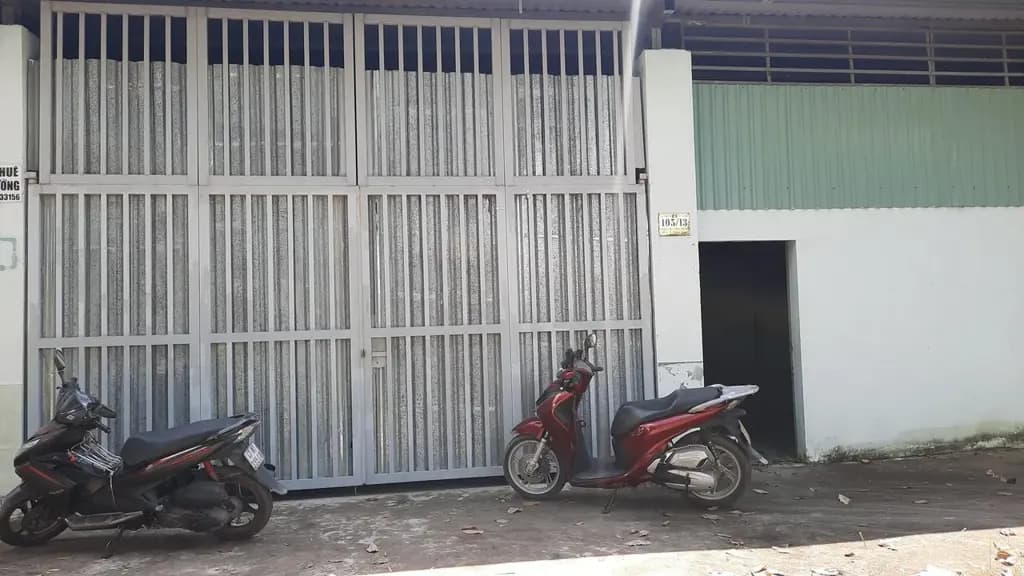 Main-NHÀ XƯỞNG NẰM ĐƯỜNG TX_52, THẠNH XUÂN QUẬN 12 CHO THUÊ DT: 750M GIÁ 35 TRIÊU/THÁNG LH: 0944977229-2
