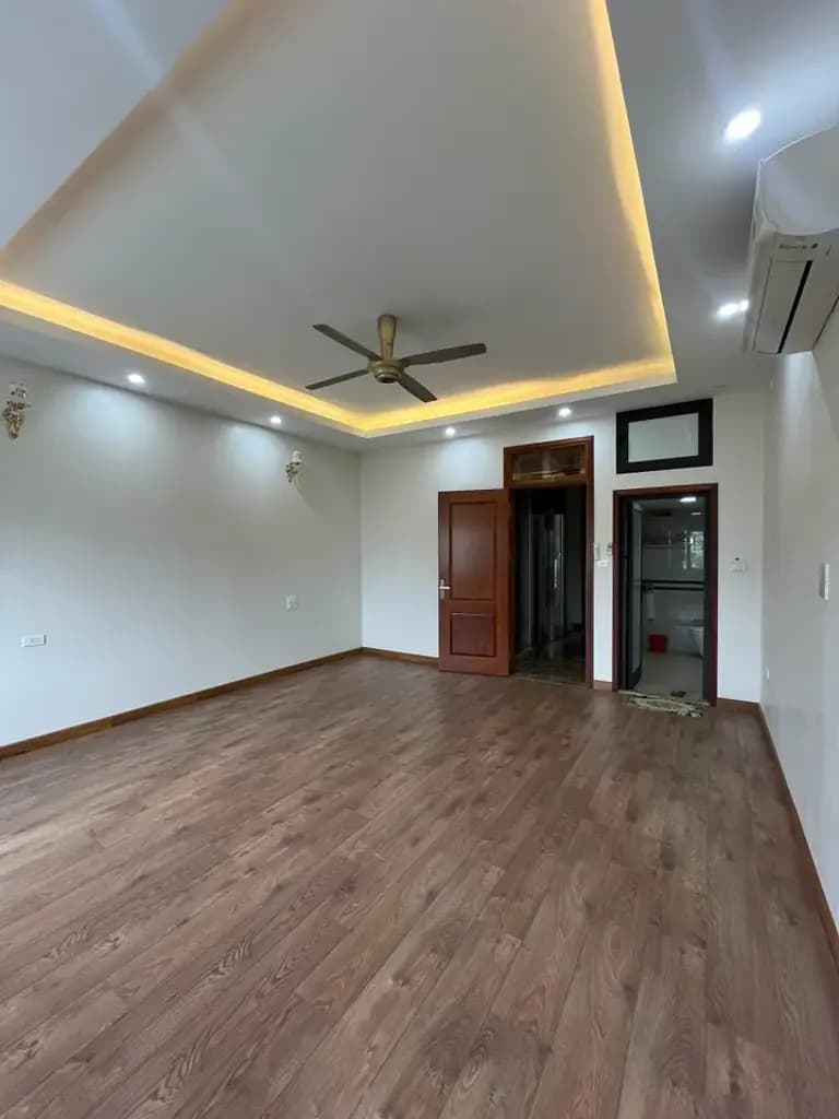 Main-Cho thuê văn phòng Vạn Phúc 70 m2/tầng gồm 2 phòng làm việc-1