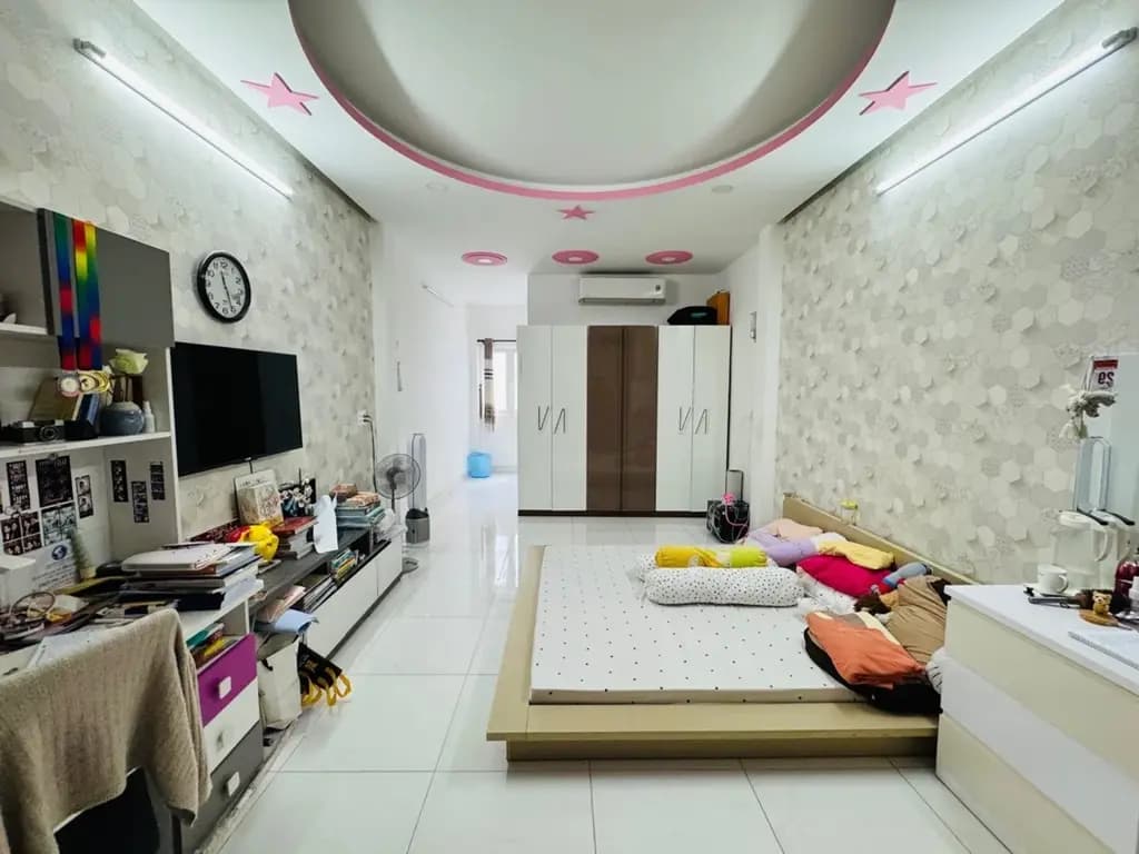 Main-Bán Nhà gấp mặt tiền kinh doanh sầm uất giá chỉ 24 tỷ-1