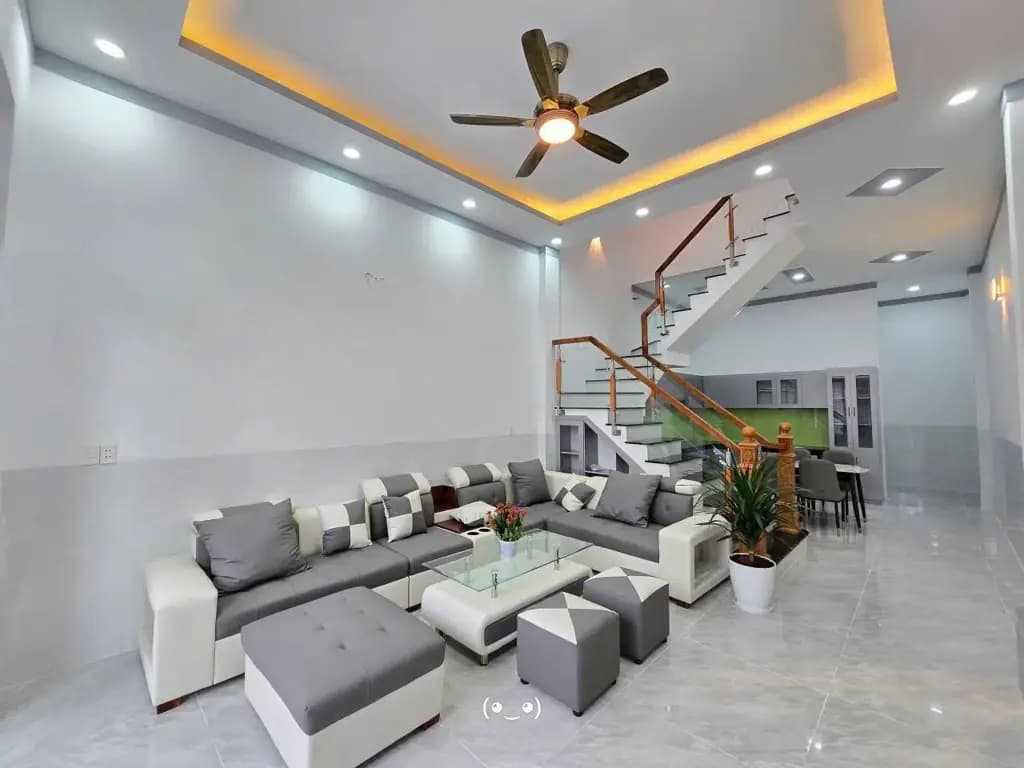 Main-Xuất Hiện Nhà 1 Trệt 1 Lầu Mới Xây Gần Cổng 2 Sân Bay Biên Hòa, Cuối Đường Huỳnh Văn Nghệ Chỉ 1tỷ580 Còn Thương Lượng.-1