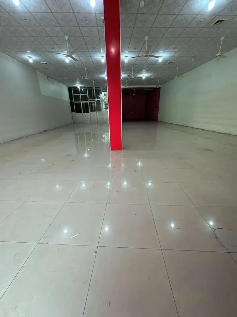 Main-Cho thuê mặt bằng kinh doanh sáng đẹp hơn 200m2 tại Mỏ cày Bắc-1