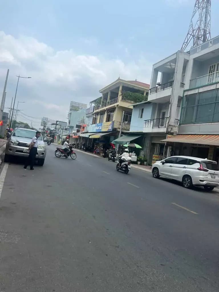 Main-BÁN NHÀ PHỐ PHƯỜNG HIỆP BÌNH- TP THỦ ĐỨC - 3 TẦNG – NỘI THẤT CAO CẤP – 5 PHÒNG NGỦ – HẺM Ô TÔ TRÁNH-5