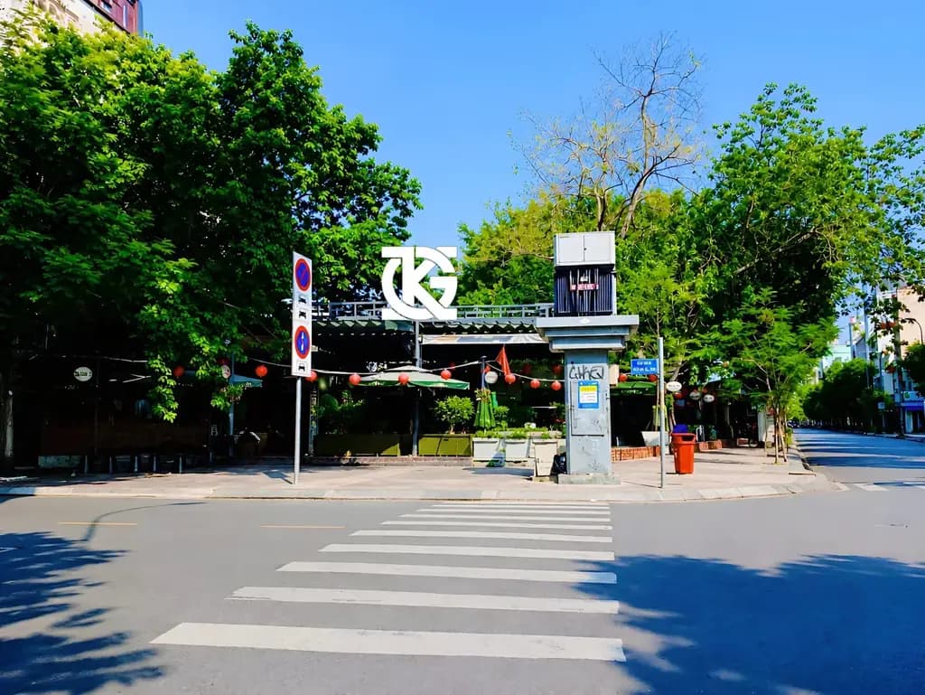 Main-❇️❇️ Cho Thuê Nhà GÓC 2MT: 104 Yersin + Nguyễn Thái Bình - Quận 1 - 20x40m, 2 tầng-1
