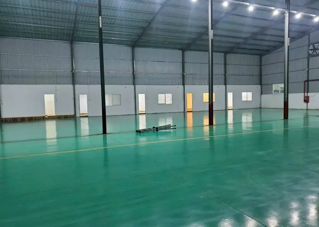 Main-Cho thuê nhà xưởng nằm khu thuân giao thuan an bình dương dt: 2000m giá 120 triêu lh: 0908561228-4