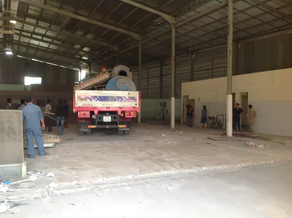 Main-Nhà xưởng cho thuê phường an phú đông quận 12 dt: 400m giá 22 triêu/tháng LH: 0908561228-1