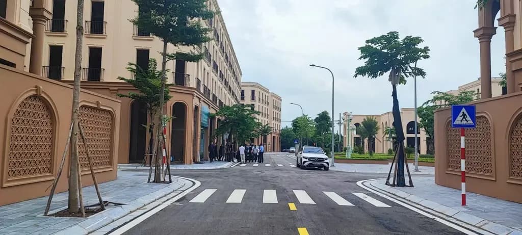 Main-Bán Biệt Thự mặt sông 118m2 giá 20 tỷ tại Gia Lâm Hà Nội-3