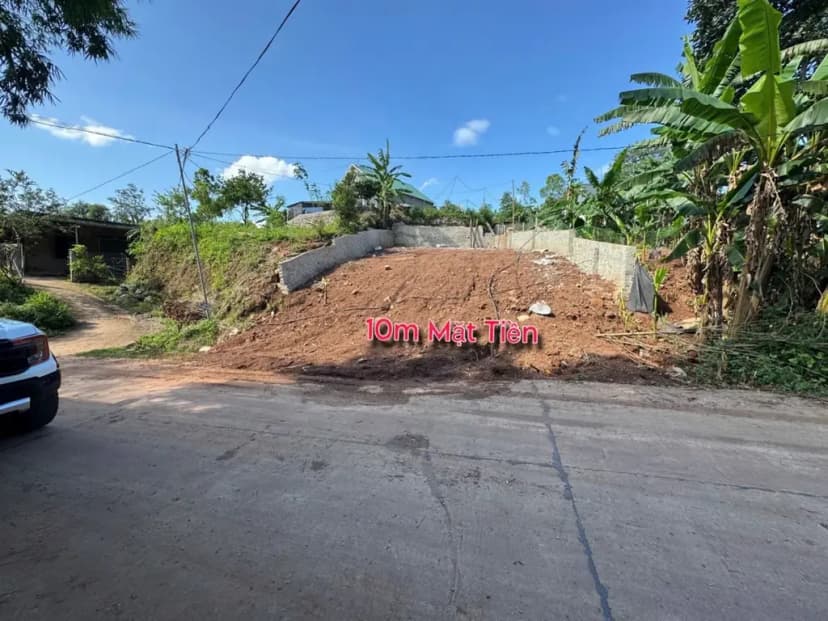 Đất Full Thổ Cư bám đường liên xã oto 45chỗ đi được Mặt Tiền 10m sâu 21m