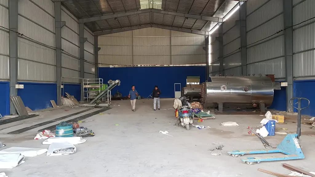 Main-NHÀ XƯỞNG CHO THUÊ XÃ XUÂN THỚI SƠN HUYỆN HOC MÔN DT: 1000M GIÁ 40 TRIÊU LH: 0908561228-1