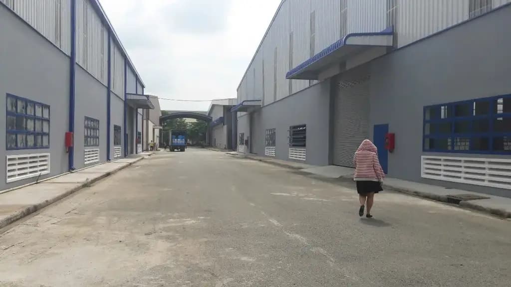 Main-NHÀ XƯỞNG CHO THUÊ TÂN UYÊN BÌNH DƯƠNG DT: 19.000M GIÁ 3,2$/M LH: 0944977229-1