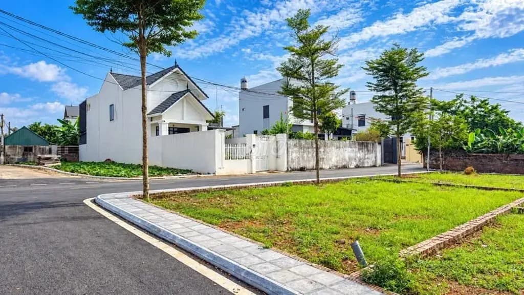 Main-Bán Đất 100m2 có sẵn 100 m2 thổ cư giá 2.6 tỷ tại Đường Quốc lộ 21A Xã Phú Mãn Huyện Quốc Oai Hà Nội-0