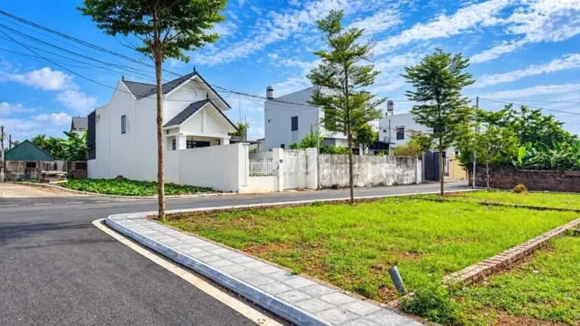 Bán Đất 100m2 có sẵn 100 m2 thổ cư giá 2.6 tỷ tại Đường Quốc lộ 21A Xã Phú Mãn Huyện Quốc Oai Hà Nội