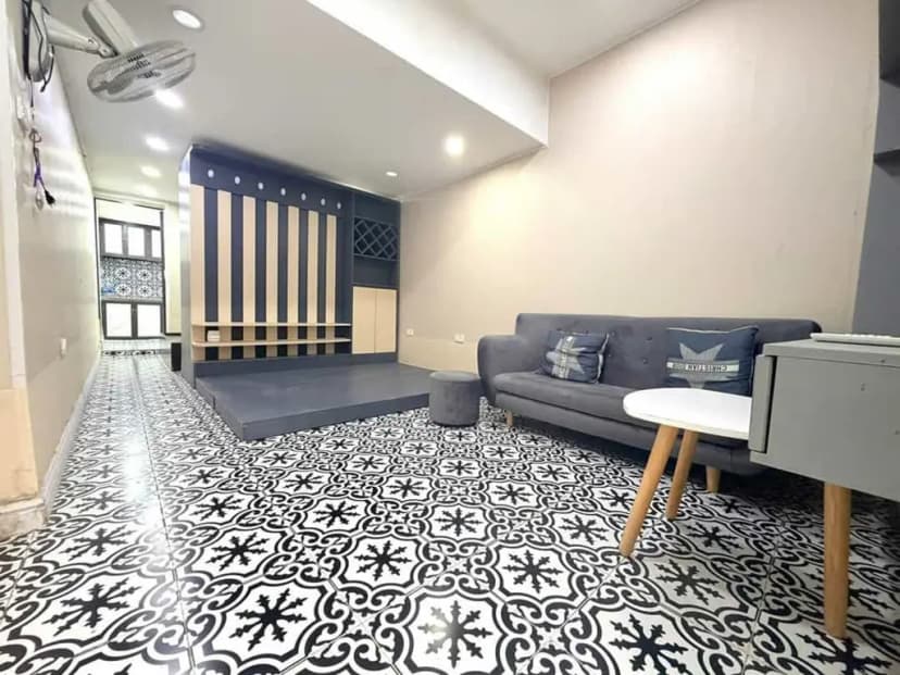 Tập thể tầng 1 ở phố Thịnh Quang, Đống Đa cần bán