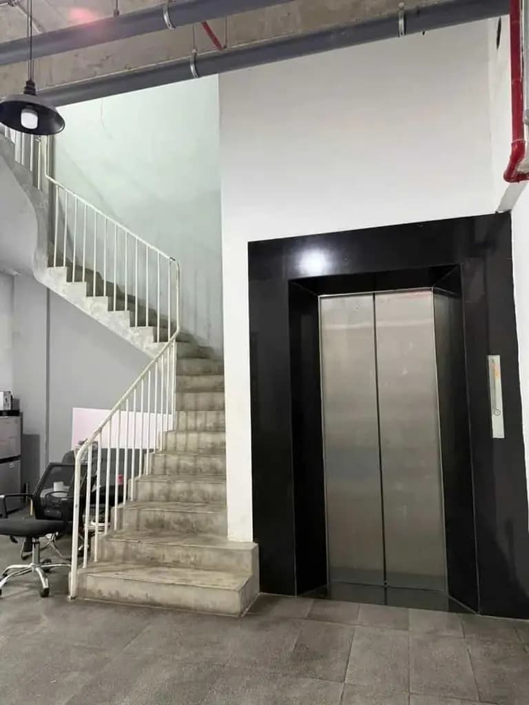 Main-Bán  nhà MT ngay Nguyễn Tri Phương,Q.10 - 5,3x15m(7 tầng+TM)_Gía: 30 tỷ-1