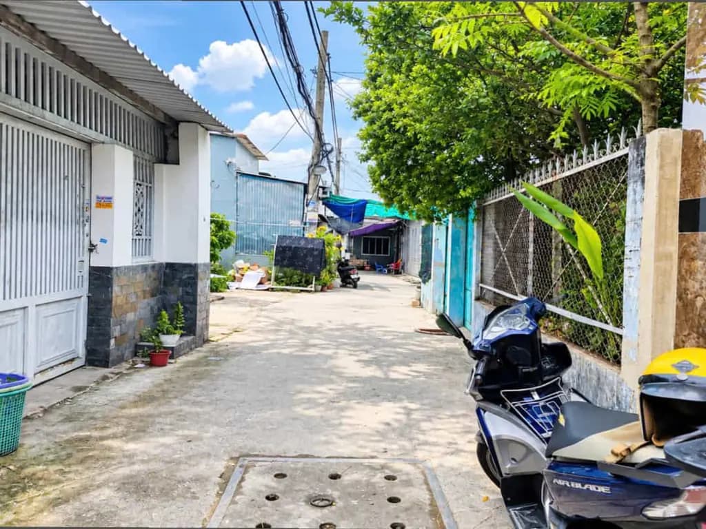 Main-Bán đất hẻm 4m, 1 sẹc chợ Võ Thị Hồi, gần CV xã Xuân Thới Đông, KT 5x15m, giá 2,98 Tỷ-1