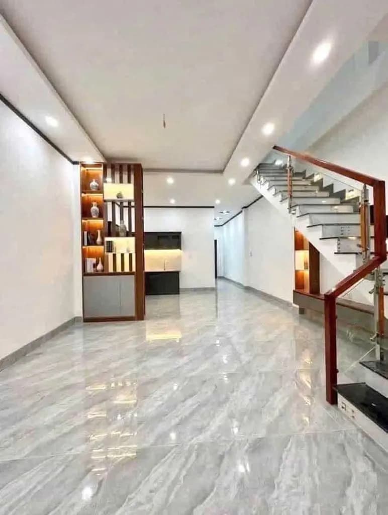 Main-NHÀ GẦN ĐỒNG KHỞI CÂY XĂNG 75-2