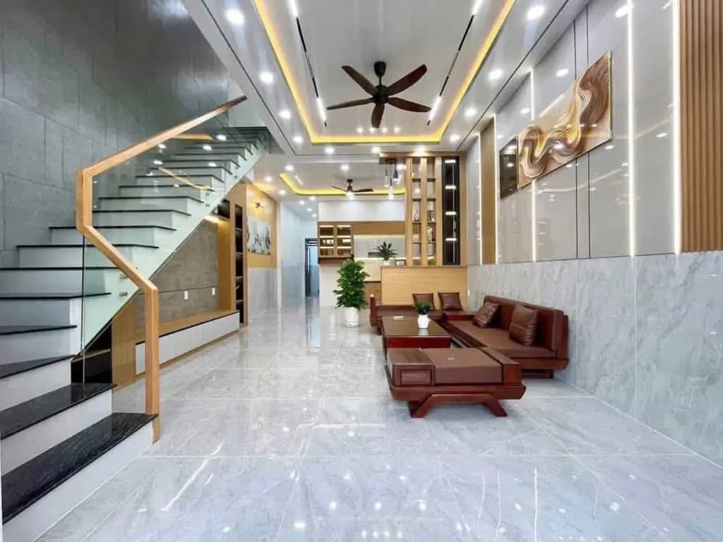 Main-Nhà lầu thiết kế hiện đại mới xây ngay cổng sau Văn Miếu Trấn Biên-2