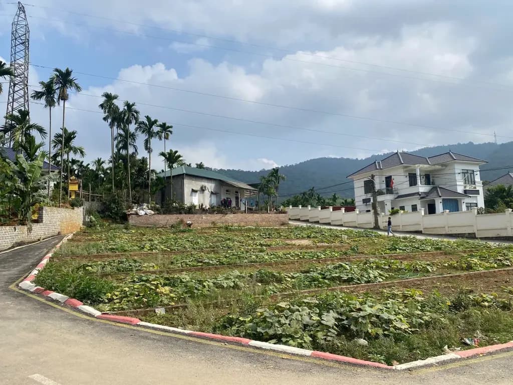 Main-Kỳ Sơn, Hoà Bình chỉ với 500triệu có ngay lô đất 2 mặt tiền gần tỉnh lộ-4