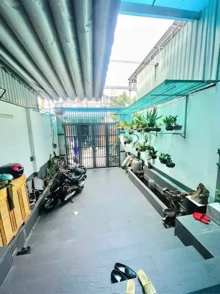 Main-CHO THUÊ NHÀ NGUYÊN CĂN – HẺM 520 QL13, ĐỐI DIỆN VẠN PHÚC, 3 TẦNG,5PN,3WC GIÁ 16,5TR-2