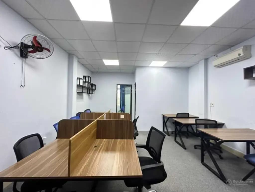 Main-Cho thuê Văn phòng 65m2 giá 9.5 triệu tại Đường Trần Vỹ, Phường Mai Dịch, Quận Cầu Giấy, Hà Nội-1