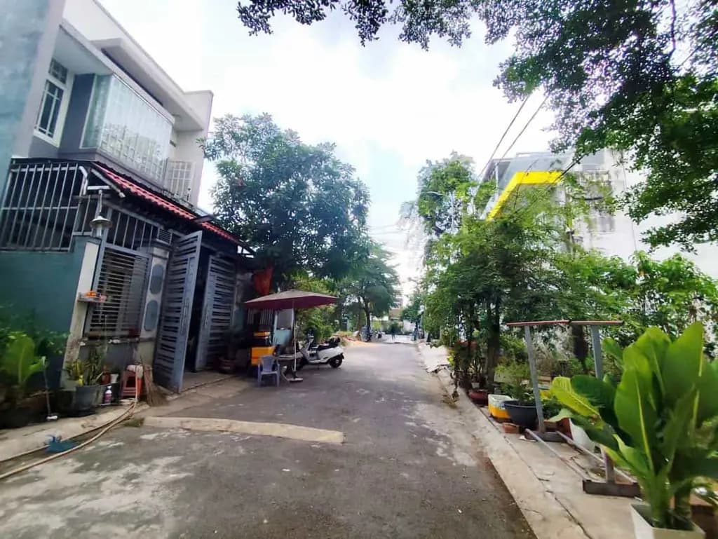 Main-Bán nhà 10x18m khu phân lô xã Xuân Thới Đông, gồm 2 căn, giá chốt 6 Tỷ-2