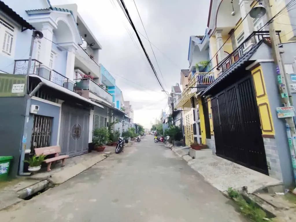 Main-Bán nhà 10x18m khu phân lô xã Xuân Thới Đông, gồm 2 căn, giá chốt 6 Tỷ-1