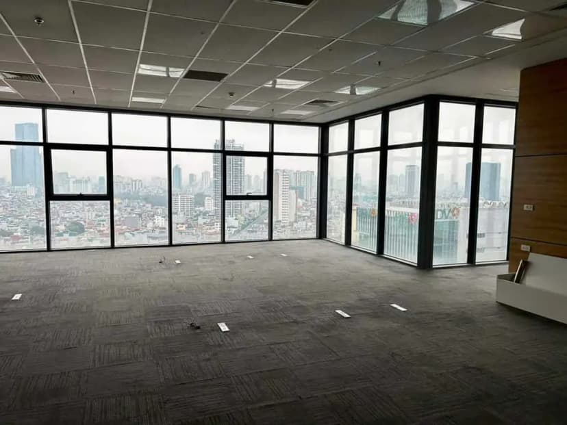 CHO THUÊ VP 140m2 TẦNG CAO VIEW TRIỆU ĐÔ NHÌN THẲNG RA LOTTE GIÁ THUÊ RẺ