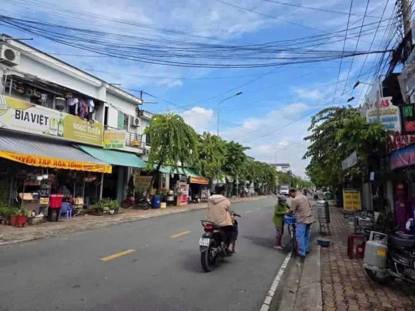 BÁN NHÀ LẦU MẶT TIỀN NGUYỄN CHÍ THANH – LÁI THIÊU, TP.HCM