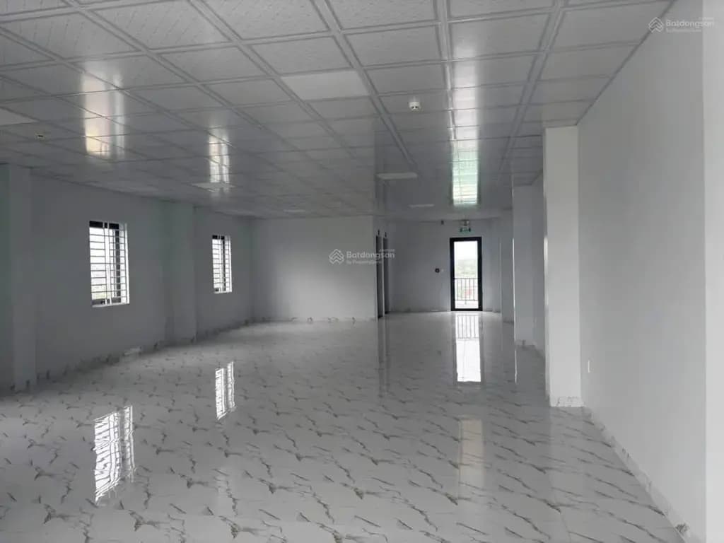 Main-Giá thuê 70tri/tháng Tòa Nhà Mặt Tiền Kinh Doanh - Tân Uyên - Bình Dương (cũ)-1